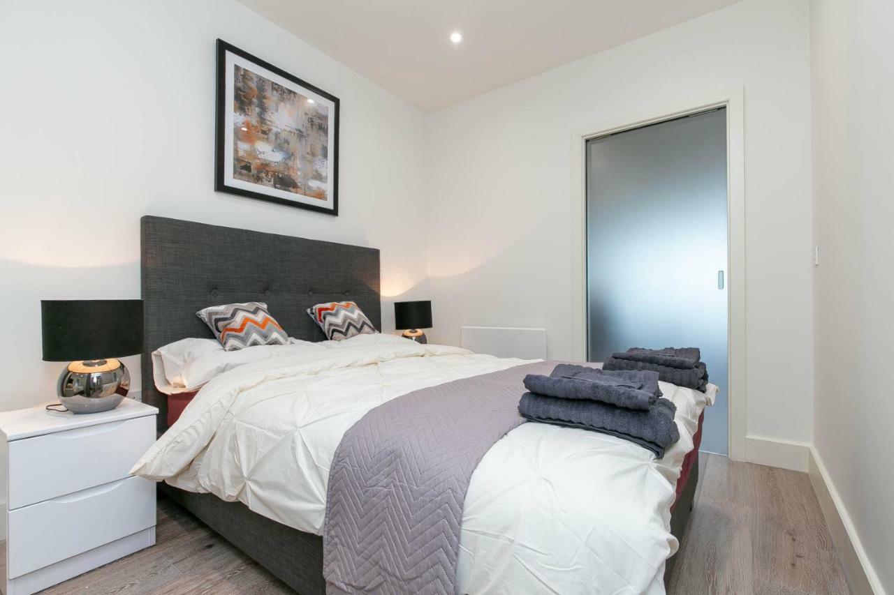 Deluxe Apartments By Heathrow Harmondsworth Екстер'єр фото