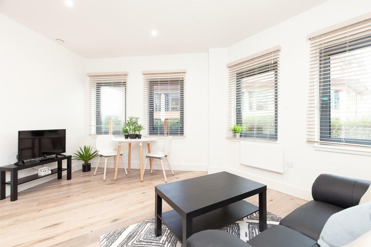 Deluxe Apartments By Heathrow Harmondsworth Екстер'єр фото