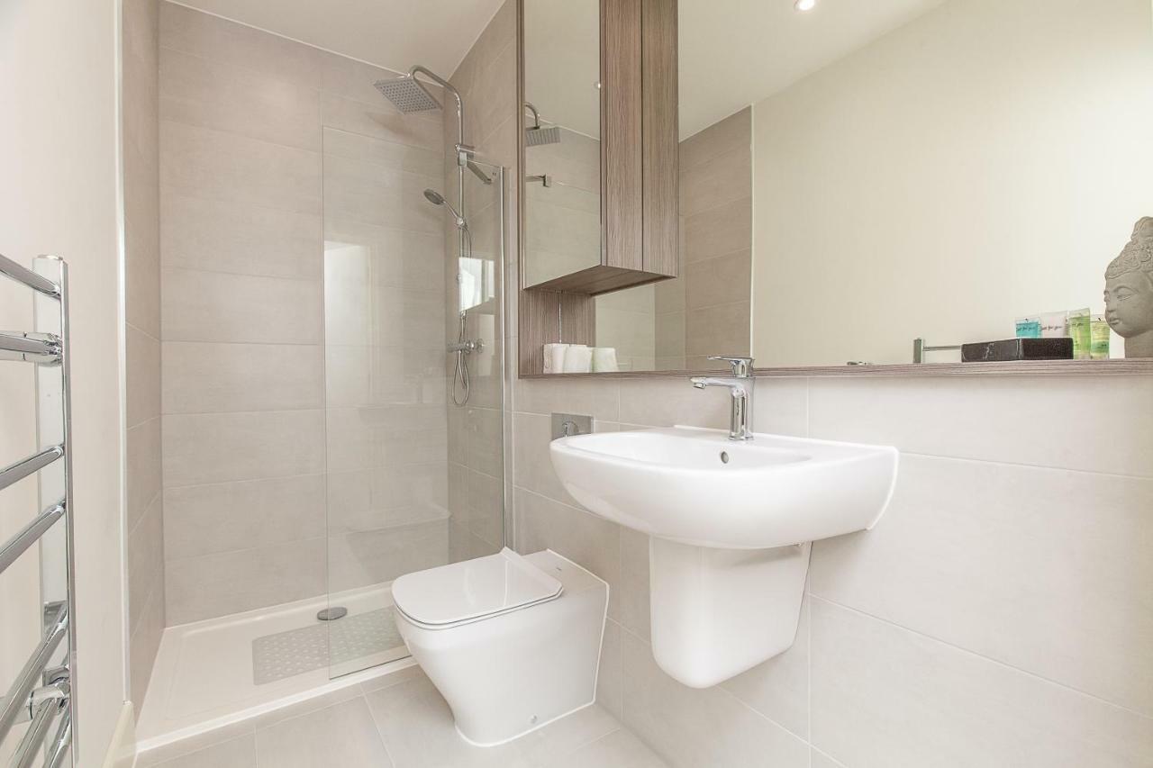 Deluxe Apartments By Heathrow Harmondsworth Екстер'єр фото