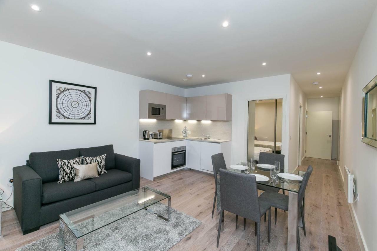 Deluxe Apartments By Heathrow Harmondsworth Екстер'єр фото